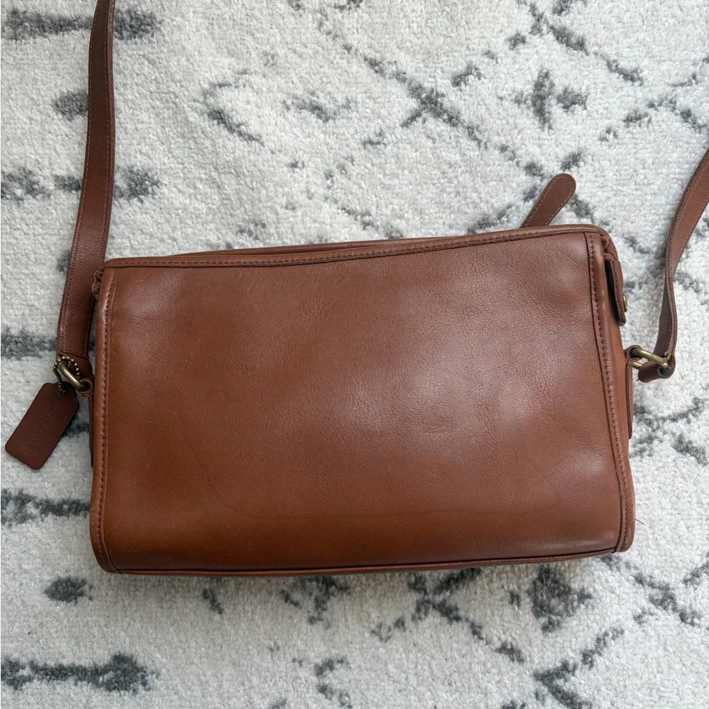 Vintage Coach Taylor 9944 Crossbody Bag | Genuine Leather | USA Made | Hang Tag - Picture 1 of 7